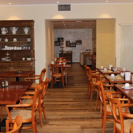 Bitburger Hof 3* ביטבורג