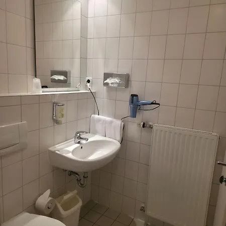 Bitburger Hof Hotel 3*